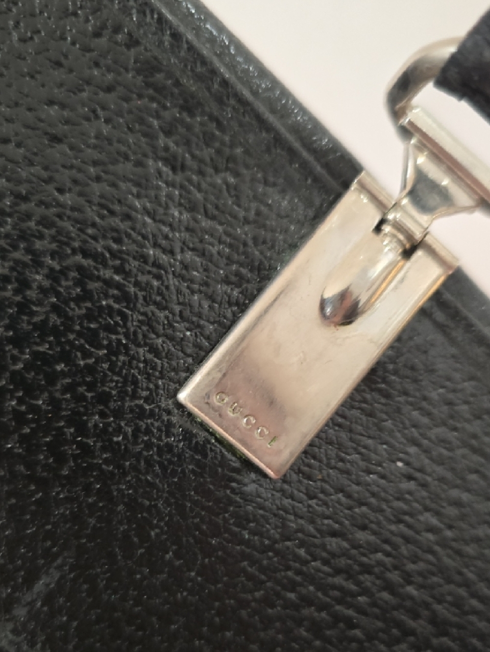 Gucci Black Leather Wallet with Silver Buckle Vintage NWOT - Picture 11 of 14